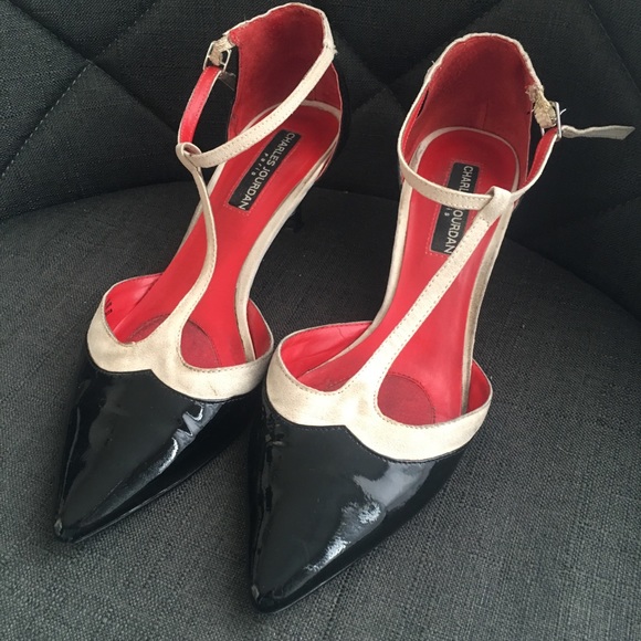 👠 CHARLES JOURDAN t-strap kitten heels - Picture 2 of 5